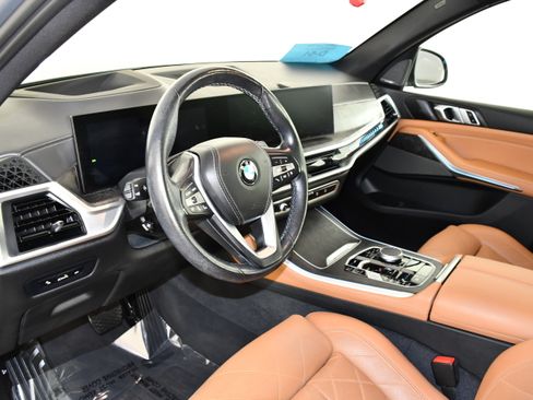 Used 2024 BMW X5 xDrive40i w/ Premium Package AWD/4WD image 37