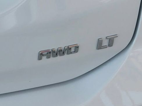 Used 2024 Chevrolet Equinox LT AWD/4WD image 9