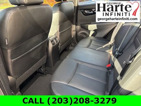 Used 2022 Nissan Rogue Sport SL image 14