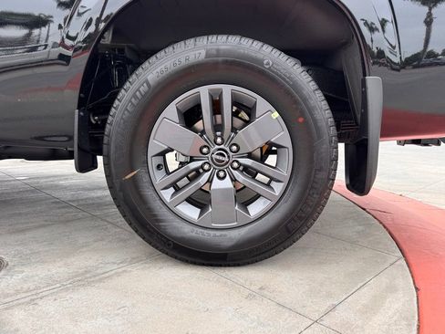 New 2026 Nissan Frontier SV w/ SV Convenience Package image 8