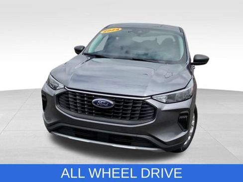 Used 2024 Ford Escape Active AWD/4WD image 3