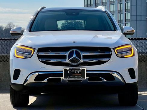 Certified 2022 Mercedes-Benz GLC 300 4MATIC image 3