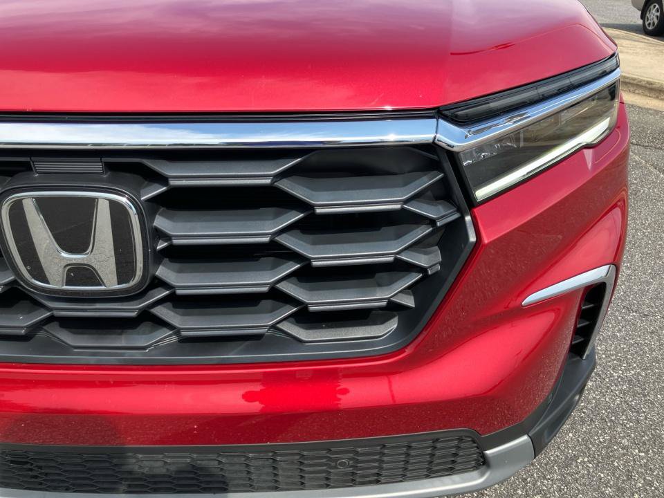 Certified 2025 Honda Pilot EX-L image 30