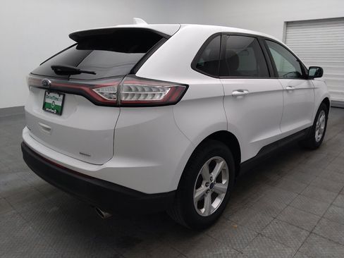 Used 2017 Ford Edge SE FWD image 9