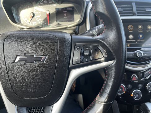 Used 2019 Chevrolet Sonic LT w/ Convenience Package image 20