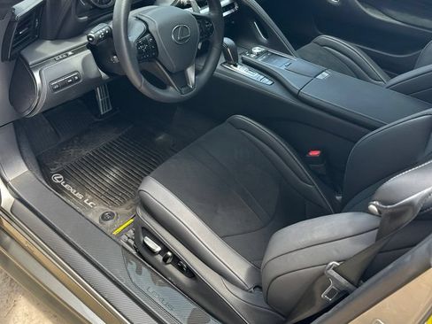 Used 2018 Lexus LC 500 Coupe w/ Performance Package RWD image 9