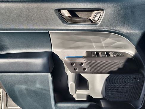 New 2026 Ford Maverick Lobo AWD/4WD image 17