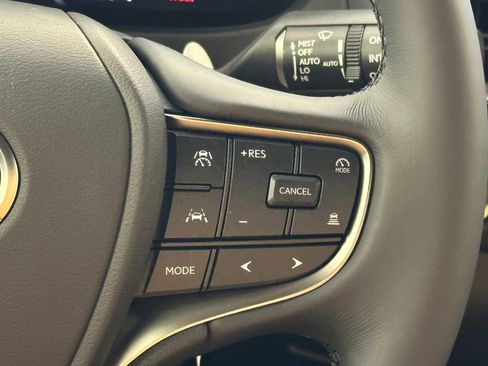 New 2026 Lexus UX 300h AWD image 31