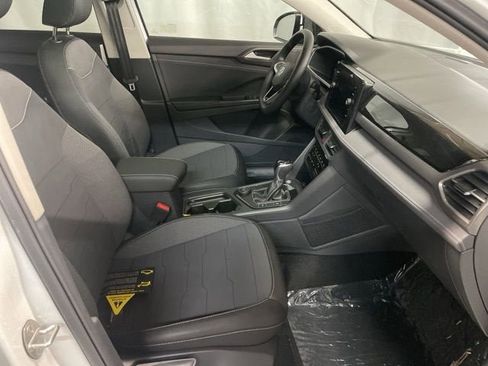 New 2026 Volkswagen Taos SE AWD/4WD image 5