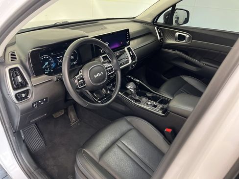 Used 2023 Kia Sorento SX AWD/4WD image 29