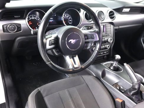 Used 2018 Ford Mustang GT image 9