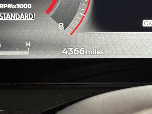 Used 2025 Nissan Kicks SR w/ SR Premium Package image 6