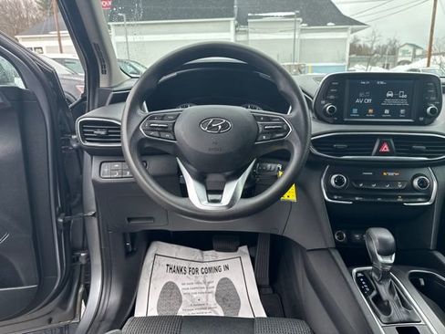 Used 2019 Hyundai Santa Fe SE image 16