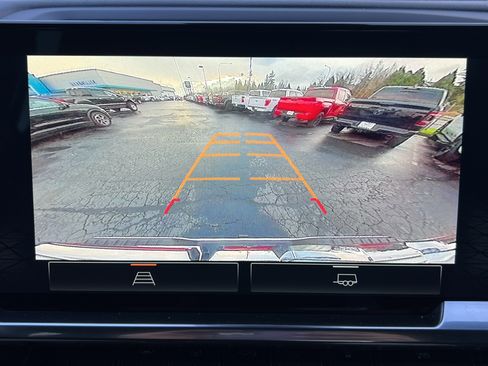 Used 2024 GMC Sierra 1500 Elevation image 13