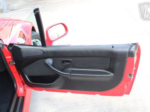 Used 1996 BMW Z3 1.9 RWD image 18