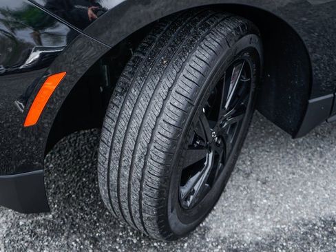 Used 2024 Chevrolet Equinox LS w/ LS Convenience Package image 40