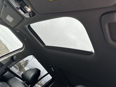 Used 2024 Hyundai Santa Fe Limited image 18