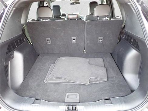 Used 2024 Ford Escape ST-Line image 8