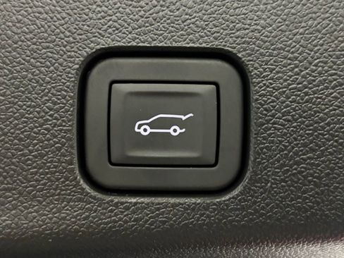 New 2026 GMC Acadia Denali w/ Super Cruise Package image 14