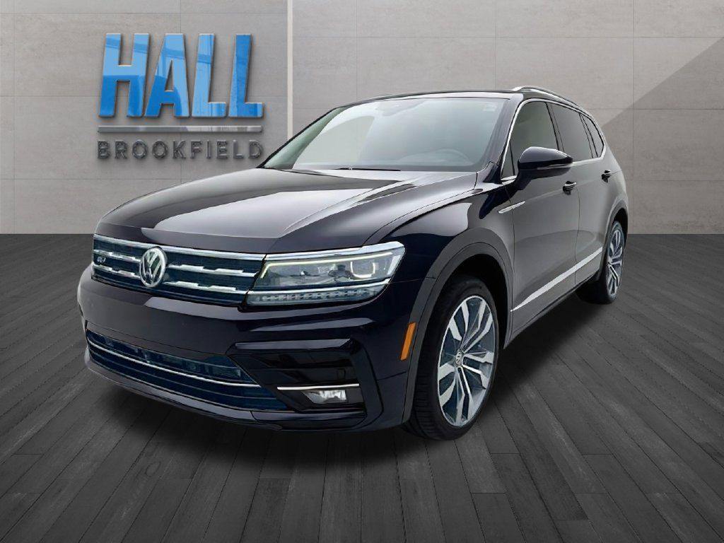 Used 2020 Volkswagen Tiguan SEL Premium R-Line w/ 3rd Row Seat Package AWD/4WD image 1