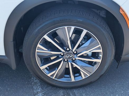 Certified 2026 INFINITI QX60 Luxe w/ Cargo Package AWD/4WD image 8