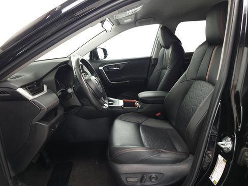 Certified 2024 Toyota RAV4 Adventure AWD/4WD image 4