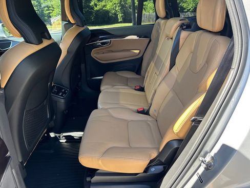 Used 2019 Volvo XC90 T6 Momentum w/ Protection Package Premier AWD/4WD image 20