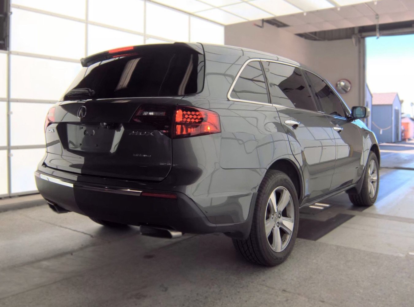 Used 2012 Acura MDX w/ Technology Package AWD/4WD image 4