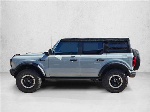 Used 2021 Ford Bronco Black Diamond w/ Sasquatch Package image 9