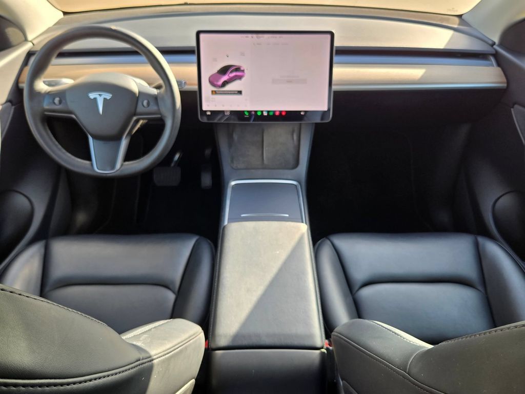 Used 2021 Tesla Model Y Long Range AWD/4WD image 24
