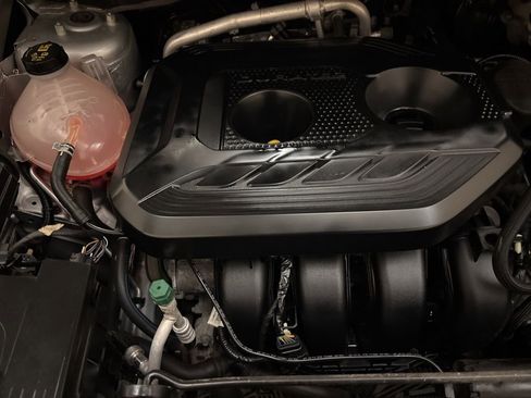 Used 2021 Ford EcoSport SE w/ SE Convenience Package image 25