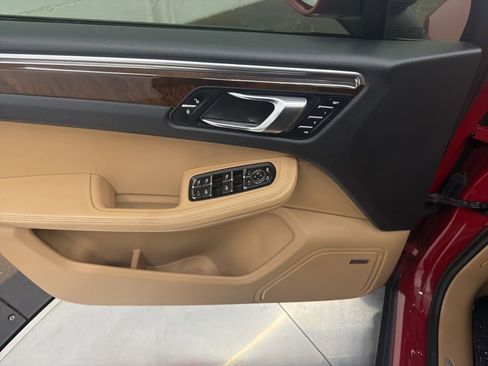 Used 2018 Porsche Macan S AWD/4WD image 20