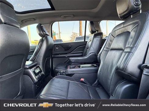 Used 2020 Lincoln Aviator Reserve w/ Equipment Group 201A image 32