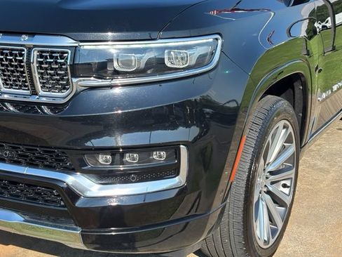 Used 2022 Jeep Grand Wagoneer Series II w/ Premium Group II AWD/4WD image 11