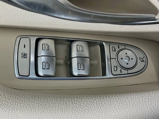 Used 2018 Mercedes-Benz E 300 4MATIC image 18