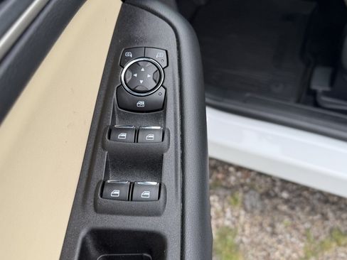 Used 2024 Ford Edge SEL w/ Convenience Package AWD/4WD image 26
