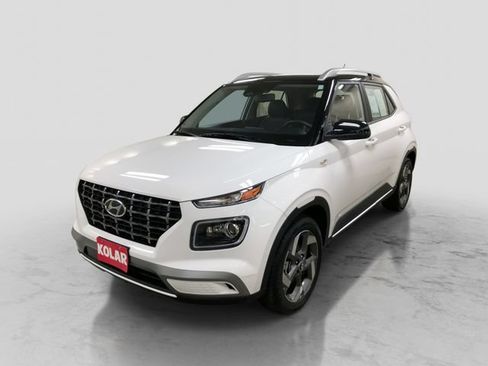 Certified 2025 Hyundai Venue Limited FWD image 1