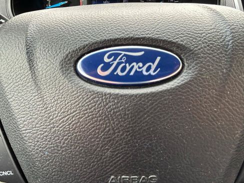Used 2017 Ford Edge SE AWD/4WD image 20