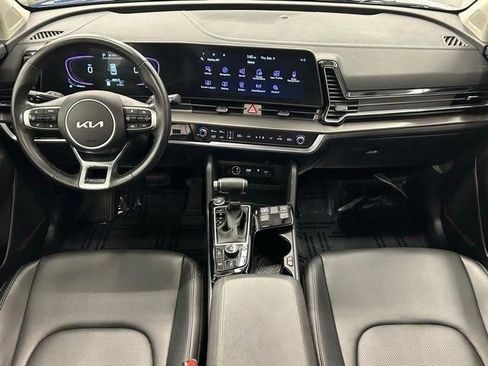 Used 2025 Kia Sportage EX w/ Premium Package image 32