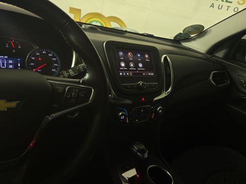 Used 2021 Chevrolet Equinox LT AWD/4WD image 23