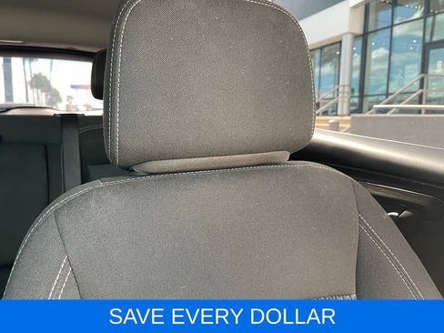 Used 2024 GMC Terrain SLE w/ Driver Convenience Package FWD image 20
