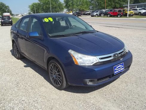 Used 2009 Ford Focus SES image 4
