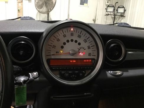 Used 2011 MINI Cooper Clubman S image 34