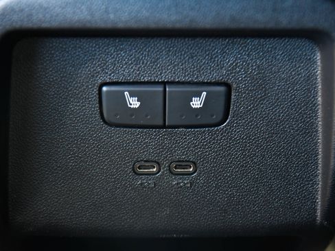 Used 2024 Chevrolet Equinox EV LT FWD image 45