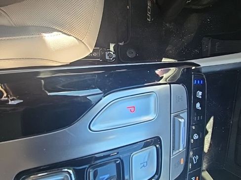 Used 2022 Hyundai Tucson Limited image 18