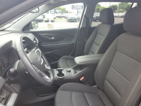Certified 2024 GMC Terrain SLE w/ Driver Convenience Package AWD/4WD image 18