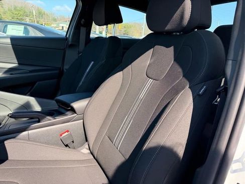 New 2026 Hyundai Elantra Sport FWD image 9