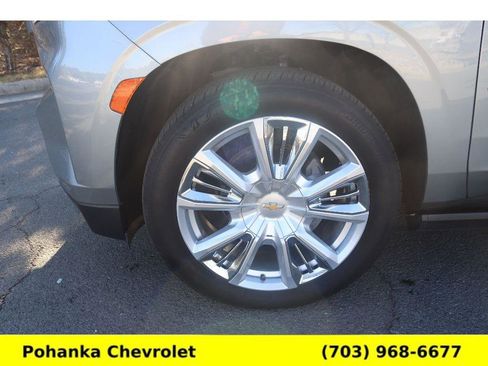 Certified 2024 Chevrolet Suburban High Country image 29