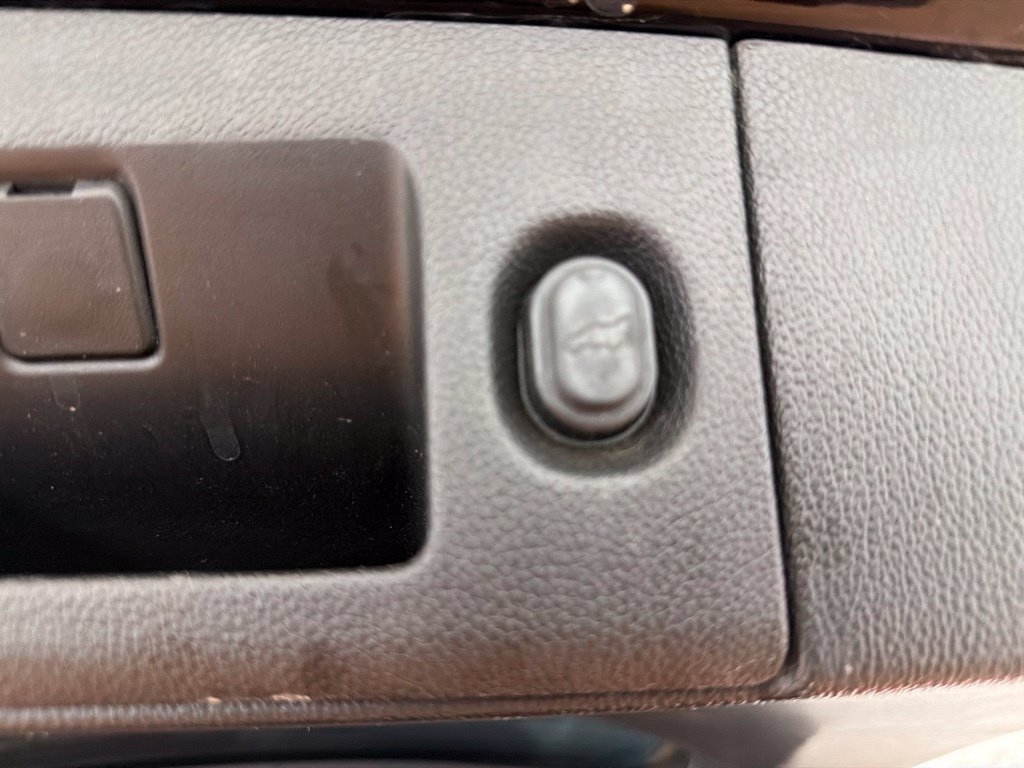 Used 2017 Chevrolet Tahoe LT RWD image 13