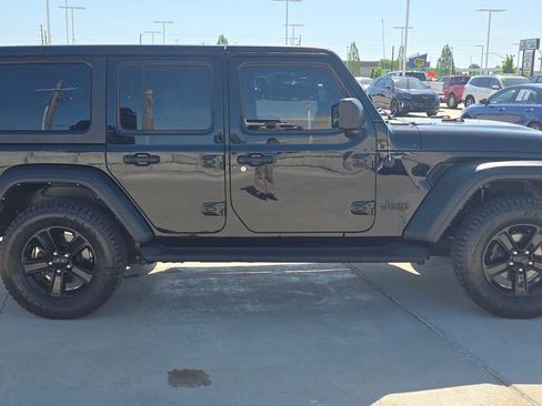 Used 2022 Jeep Wrangler Unlimited Sport AWD/4WD image 6